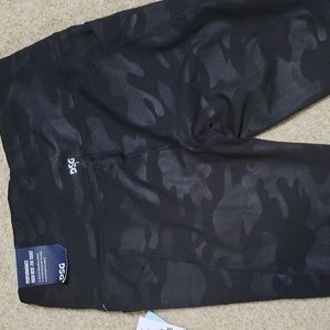 DSG leggings brand new. Size small